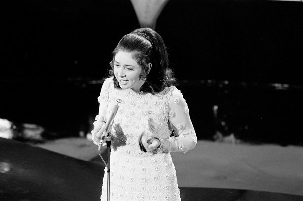 Angela Farrell represented Ireland in the Eurovision Song Contest (1971) 2110_014 