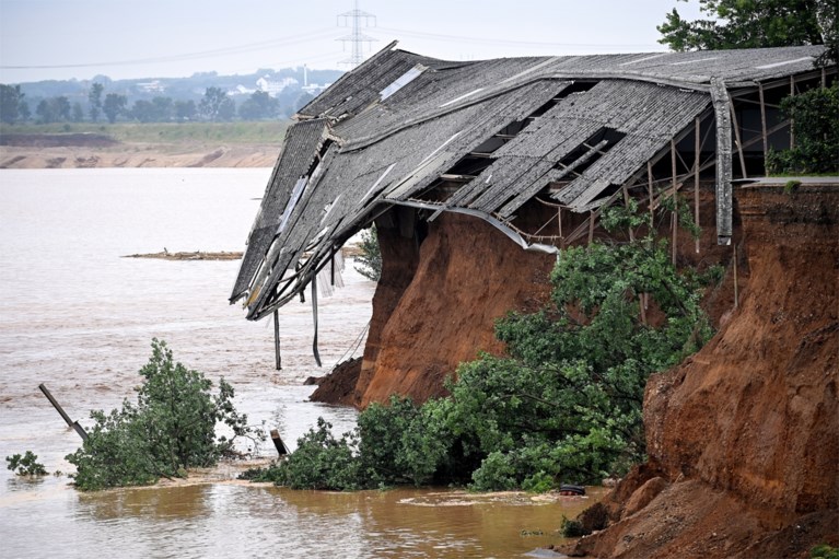 A landslide in a German city: ``Many emergency calls, but rescue often not possible 