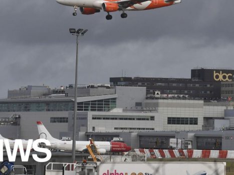 Long queues at UK airports due to holiday crowds and cancellations