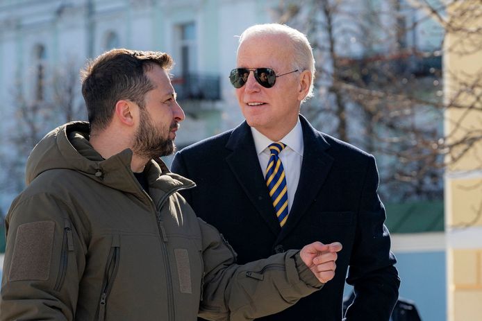 Ukrainian President Volodymyr Zelensky and his US counterpart Joe Biden during a visit to Kiev.