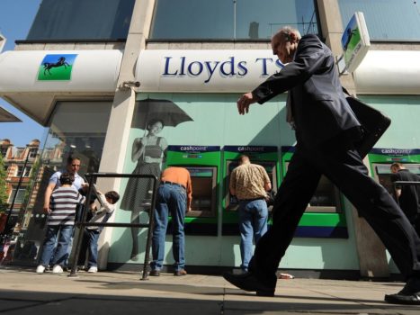 A new big wave of layoffs is coming at British banks  Economy