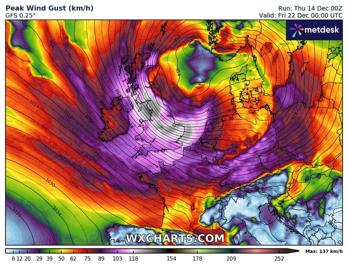 A US weather model calculates the field of strong winds in the run-up to Christmas.  This can cause strong wind gusts.