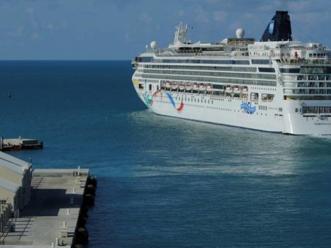 Fears of a cholera outbreak on board a Norwegian cruise ship in the Indian Ocean |  outside