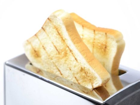 Pay attention to your health: Why is toasting bread not a good idea?